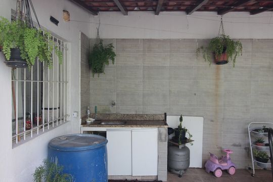 Quintal de casa à venda com 2 quartos, 100m² em São João Batista, Belo Horizonte