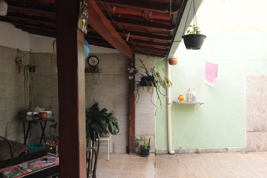 Quintal de casa à venda com 2 quartos, 100m² em São João Batista, Belo Horizonte