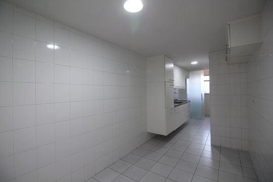 Cozinha de apartamento para alugar com 3 quartos, 130m² em Freguesia (jacarepaguá), Rio de Janeiro