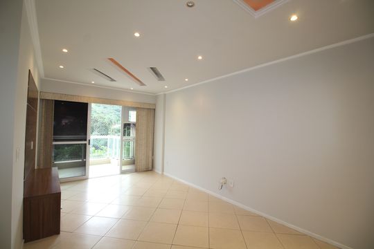 Sala de apartamento para alugar com 3 quartos, 130m² em Freguesia (jacarepaguá), Rio de Janeiro
