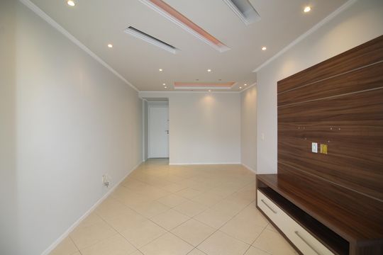 Sala de apartamento para alugar com 3 quartos, 130m² em Freguesia (jacarepaguá), Rio de Janeiro