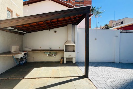 Casa para alugar com 2 quartos, 139m² em Bosque, Campinas