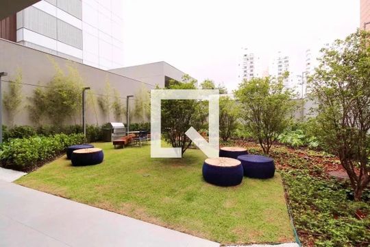Área comum de kitnet/studio para alugar com 1 quarto, 28m² em Indianópolis, São Paulo