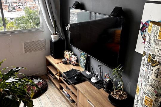 Sala de apartamento para alugar com 1 quarto, 30m² em Paraíso do Morumbi, São Paulo