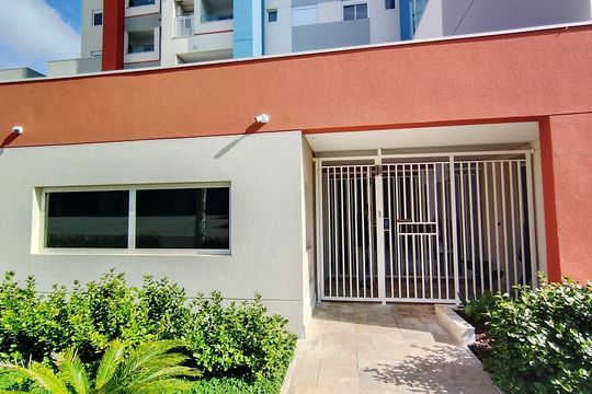Fachada  de apartamento para alugar com 1 quarto, 49m² em Jardim Japao, Suzano
