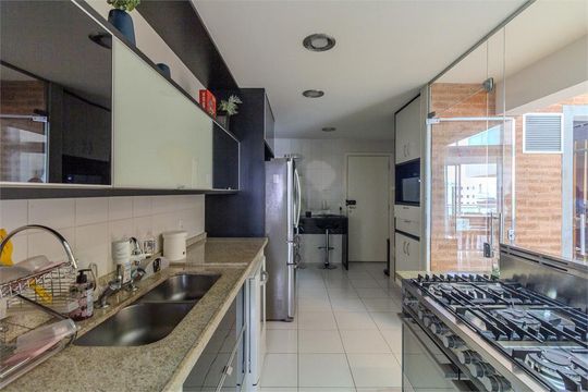 Apartamento à venda com 3 quartos, 186m² em Campo Belo, São Paulo