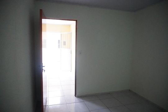Casa de Condomínio para alugar com 2 quartos, 60m² em Itaquera, São Paulo