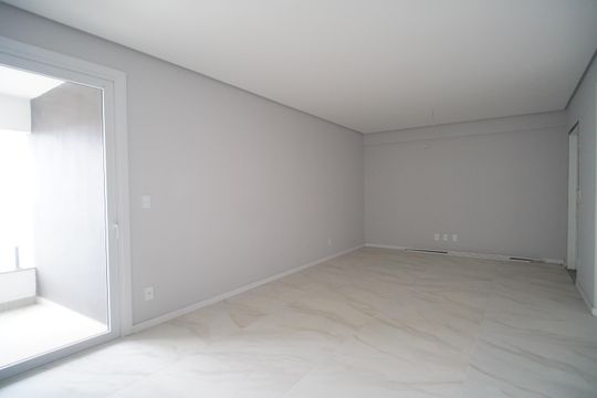 Sala de apartamento à venda com 3 quartos, 100m² em Morro do Espelho, São Leopoldo