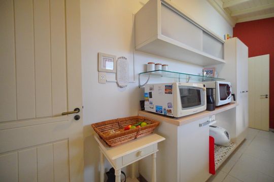 Cozinha de casa para alugar com 3 quartos, 450m² em Jurerê, Florianópolis