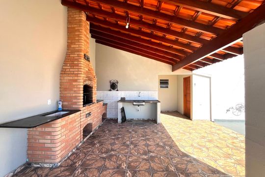 Casa à venda com 3 quartos, 200m² em Fundacao da Casa Popular, Campinas