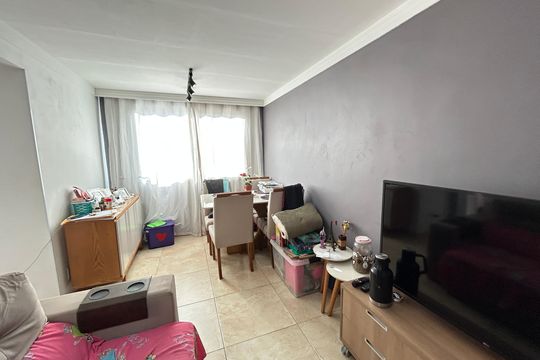 Sala de apartamento à venda com 2 quartos, 49m² em Jardim Sulacap, Rio de Janeiro