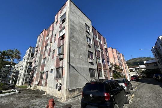Fachada do bloco de apartamento à venda com 2 quartos, 49m² em Jardim Sulacap, Rio de Janeiro