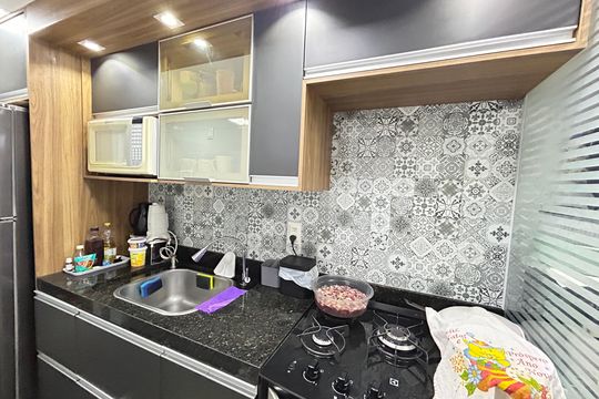 Cozinha de apartamento à venda com 2 quartos, 49m² em Jardim Sulacap, Rio de Janeiro