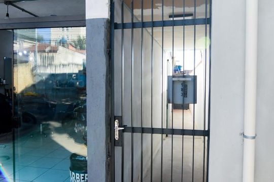 Fachada de kitnet/studio para alugar com 1 quarto, 25m² em Jardim Carvalho, Guarulhos