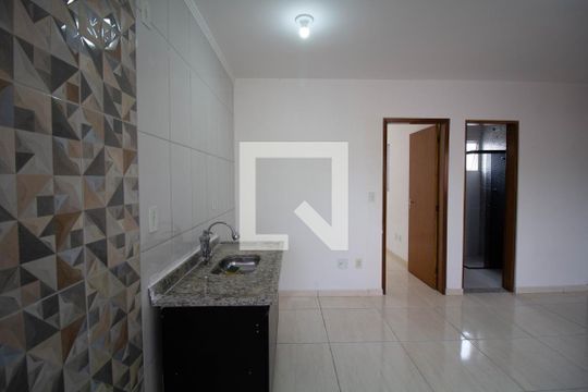 Cozinha de apartamento à venda com 1 quarto, 26m² em Guaianases, São Paulo