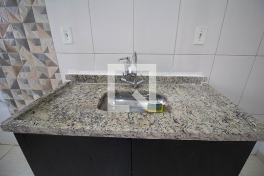 Cozinha de apartamento à venda com 1 quarto, 26m² em Guaianases, São Paulo