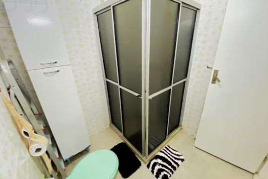Banheiro de apartamento para alugar com 1 quarto, 48m² em Rio Vermelho, Salvador