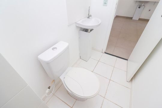 Banheiro de apartamento à venda com 2 quartos, 32m² em Vila Curuçá Velha, São Paulo