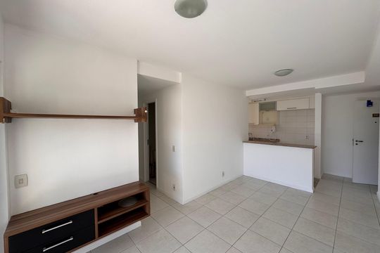 Sala de apartamento à venda com 3 quartos, 78m² em Recreio dos Bandeirantes, Rio de Janeiro
