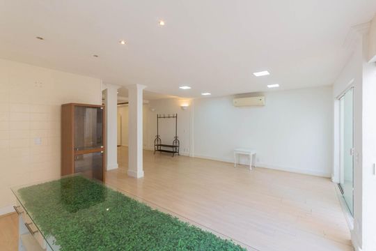 Cozinha de casa para alugar com 4 quartos, 346m² em Tijuca, Rio de Janeiro