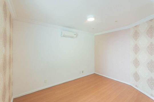 Quarto 1 de casa para alugar com 4 quartos, 346m² em Tijuca, Rio de Janeiro