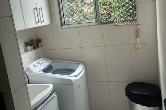 Área de serviço de apartamento à venda com 2 quartos, 56m² em Chácara Agrindus, Taboão da Serra