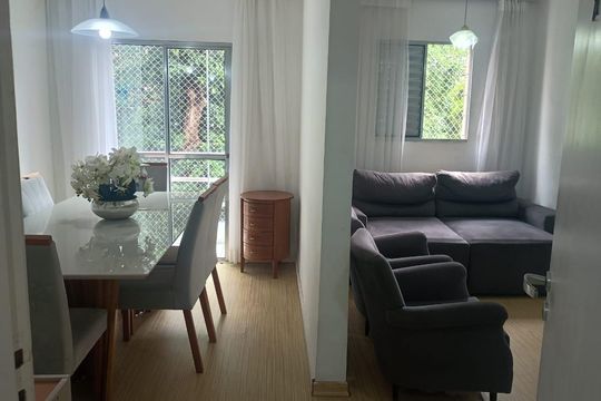 Sala de apartamento à venda com 2 quartos, 56m² em Chácara Agrindus, Taboão da Serra