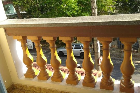 Varanda de casa à venda com 3 quartos, 107m² em Vila Tupi, São Bernardo do Campo