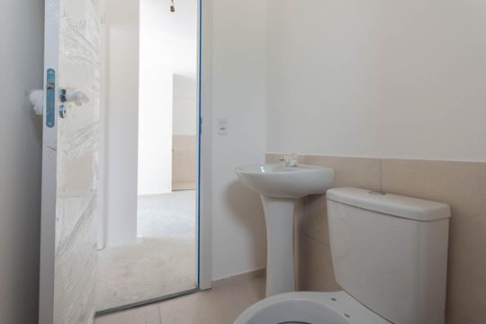 Banheiro de apartamento à venda com 2 quartos, 45m² em Riachuelo, Rio de Janeiro