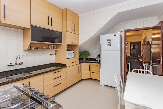 Cozinha de casa à venda com 2 quartos, 150m² em Bosque da Saúde, São Paulo