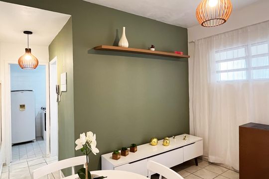 Sala de apartamento para alugar com 2 quartos, 50m² em Gonzaga, Santos