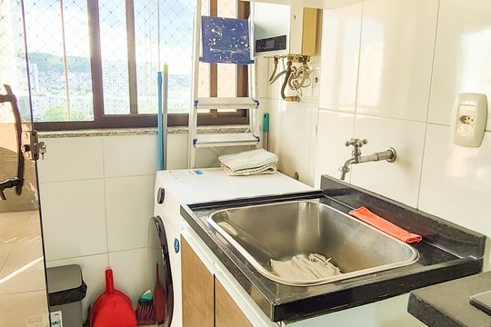 Área de Serviço de apartamento à venda com 3 quartos, 85m² em Irajá, Rio de Janeiro