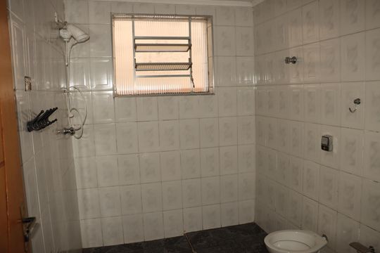 Banheiro de casa à venda com 2 quartos, 310m² em Chácara Belenzinho, São Paulo