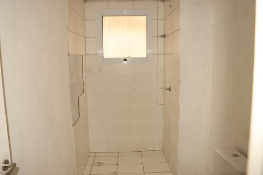 Banheiro de apartamento para alugar com 2 quartos, 49m² em Jardim da Laranjeira (zona Leste), São Paulo