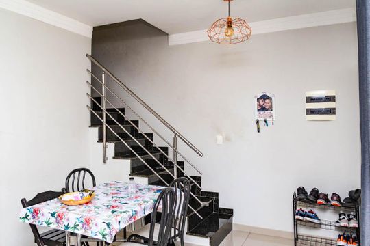 Casa de Condomínio à venda com 3 quartos, 80m² em Vila Lucia, São Paulo