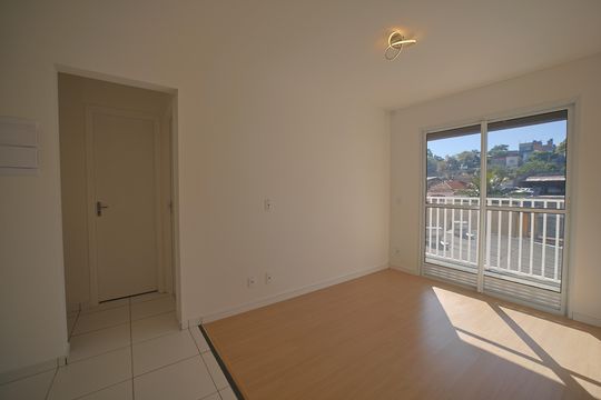 Sala de apartamento para alugar com 2 quartos, 53m² em Parque Maria Luiza, São Paulo