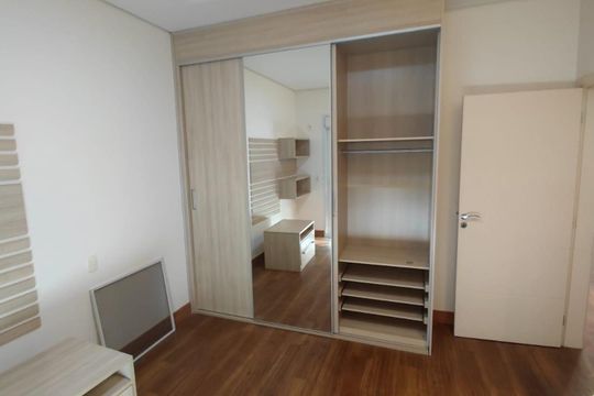 Casa de Condomínio para alugar com 4 quartos, 300m² em Jardim Nova Europa, Campinas
