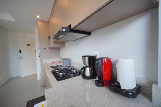 Cozinha de apartamento para alugar com 1 quarto, 40m² em Centro, Florianópolis