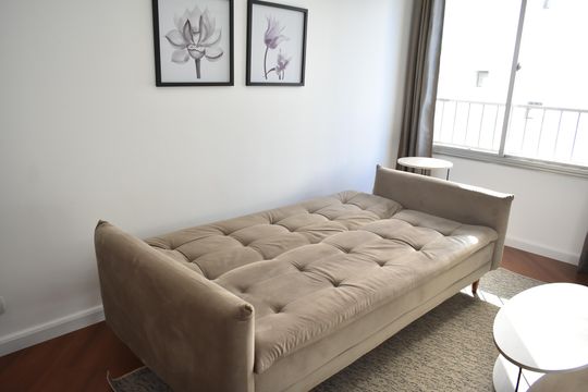 Sala (sofa cama) de apartamento para alugar com 1 quarto, 50m² em Vila Clementino, São Paulo