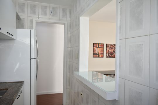 Cozinha de apartamento para alugar com 1 quarto, 50m² em Vila Clementino, São Paulo
