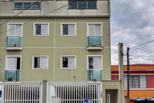 Fachada de apartamento à venda com 2 quartos, 69m² em Vila Scarpelli, Santo André