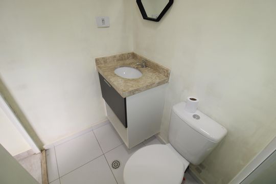 Banheiro de apartamento para alugar com 1 quarto, 25m² em Santana, São Paulo
