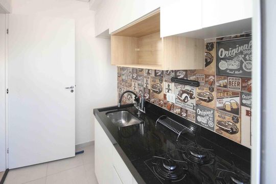 Cozinha de apartamento para alugar com 1 quarto, 28m² em Vila Independencia, São Paulo