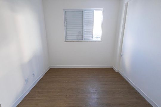 quarto 2 / suite de apartamento para alugar com 3 quartos, 74m² em Manacás, Belo Horizonte