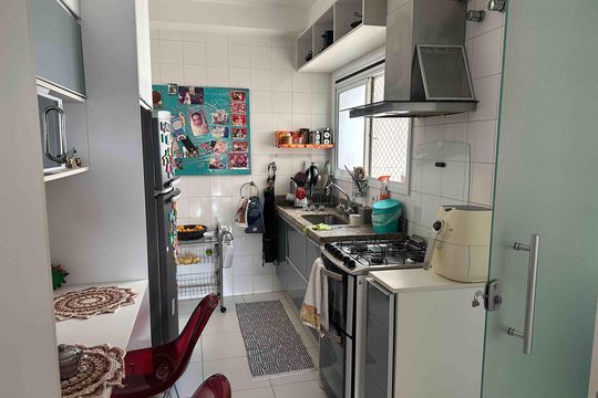 Cozinha de apartamento para alugar com 3 quartos, 144m² em Alphaville, Santana de Parnaíba