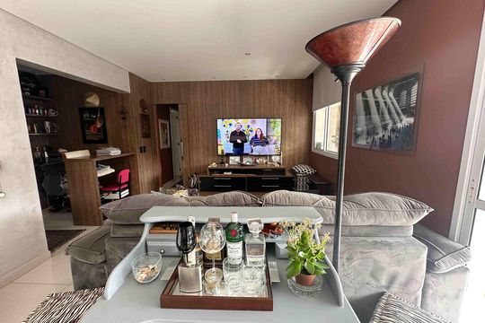 Sala de estar de apartamento para alugar com 3 quartos, 144m² em Alphaville, Santana de Parnaíba