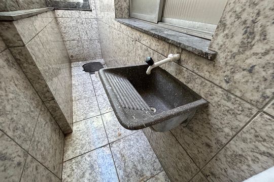 Área de Serviço de casa para alugar com 2 quartos, 55m² em Turiaçú, Rio de Janeiro