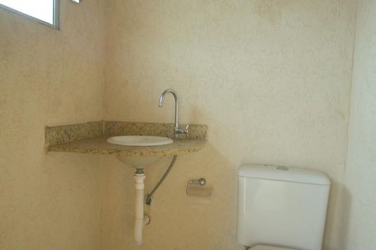 Banheiro de serviço  de casa para alugar com 3 quartos, 177m² em Taboão, São Bernardo do Campo
