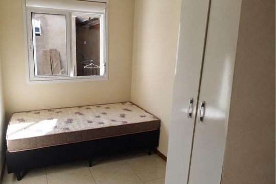 Quarto 1 de casa para alugar com 2 quartos, 60m² em Fazenda esperança, Cachoeirinha