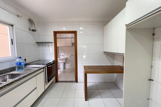 Cozinha de casa de condomínio para alugar com 4 quartos, 250m² em Parque dos Principes, São Paulo